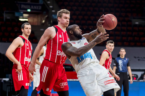 史密斯改穿 史密斯改穿