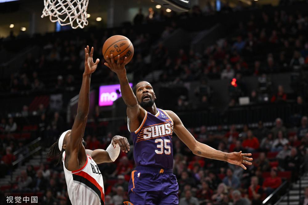 目令人瞩目 目令人瞩目